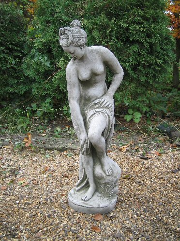 KF6 Bathing Lady KF6 Bathing Lady